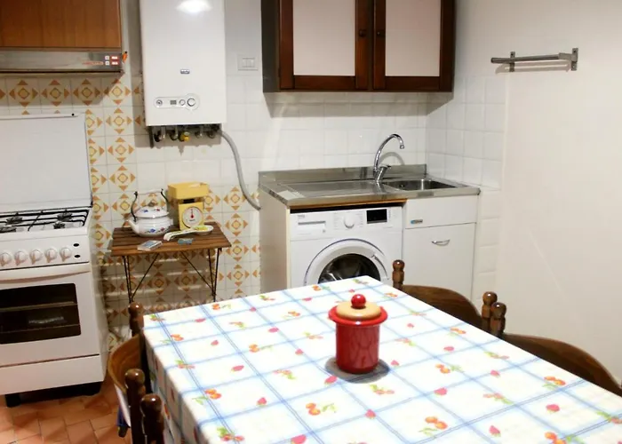 Old Town Sea View Apartment *